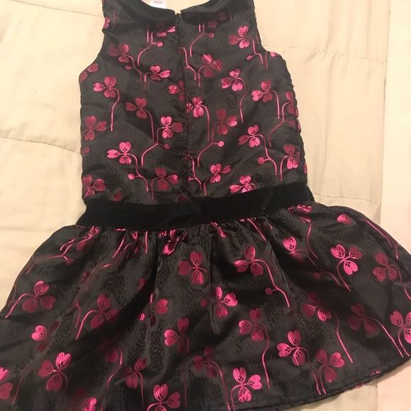 Girls dress - Picture 3 of 3